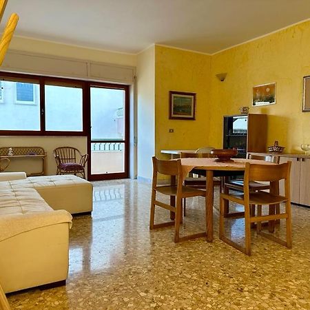 Sea View Apartment Gallipoli Esterno foto